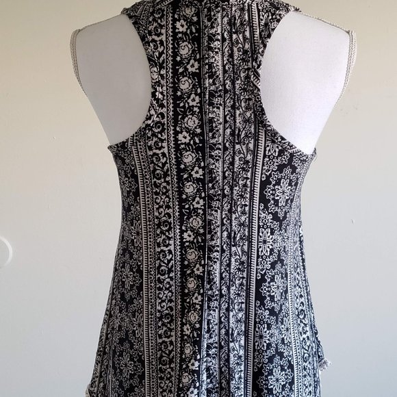 📌 Boho Paisley Patterned Racer Back Tank Top - Picture 4 of 8